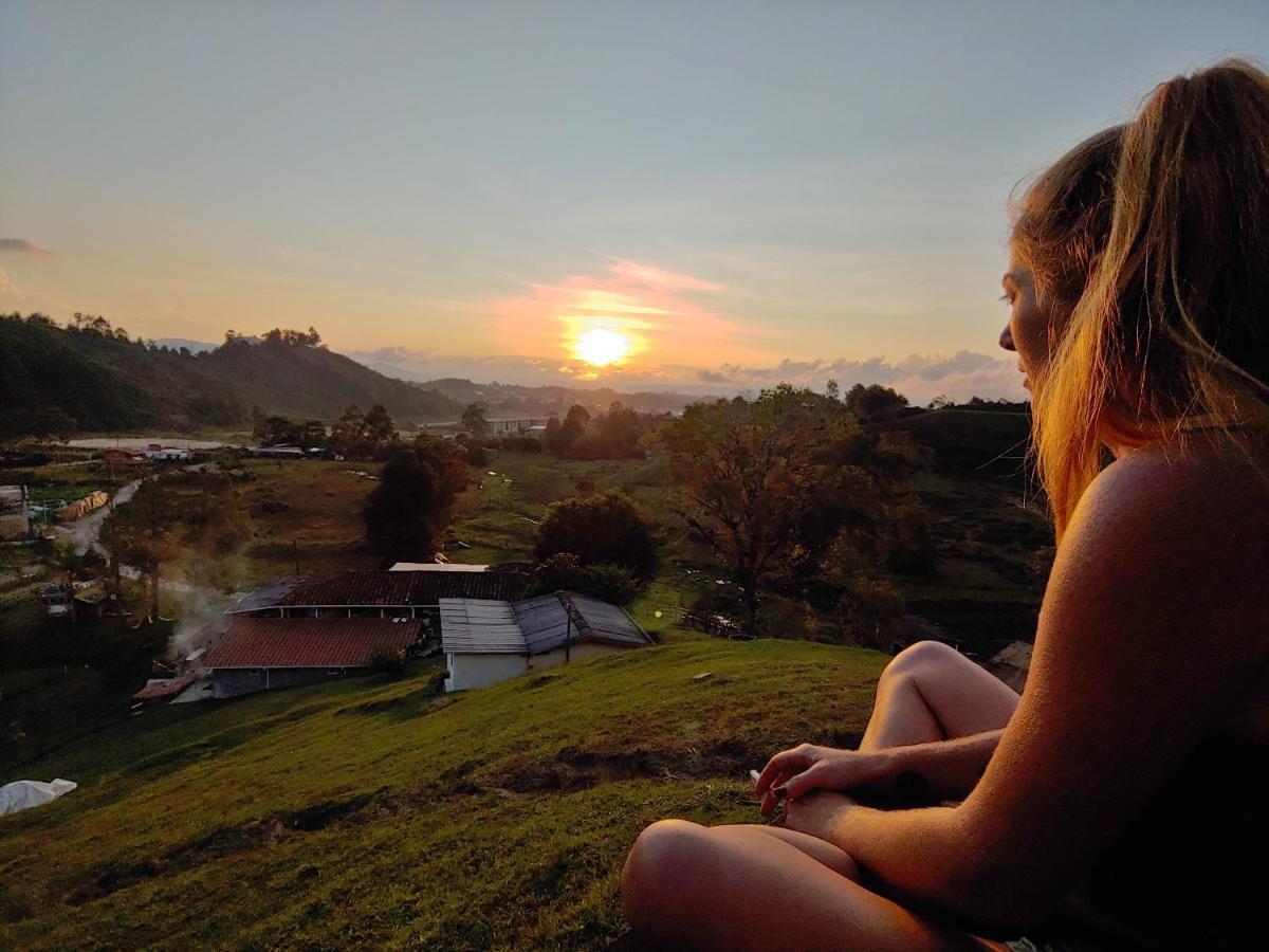 Casa Kayam Art Hostel Coliving Coworking Guatapé 外观 照片