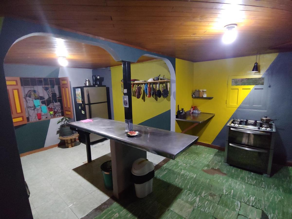 Casa Kayam Art Hostel Coliving Coworking Guatapé 外观 照片